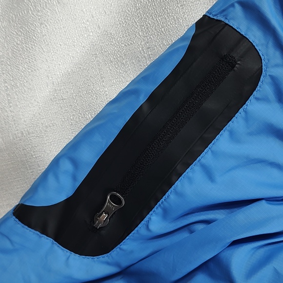 Light Blue Rain Jacket Marmot Long Sleeve  Gray Fleece Inside Size Large - Picture 3 of 10